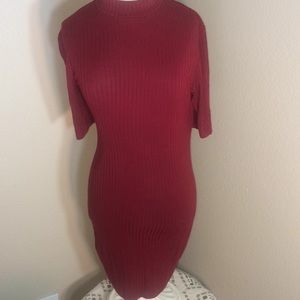Maroon Fitted Short Sleeve Dress
